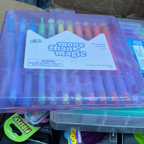 More Than Magic
Scented Felt Tip Pens - - Picture 4 of 5